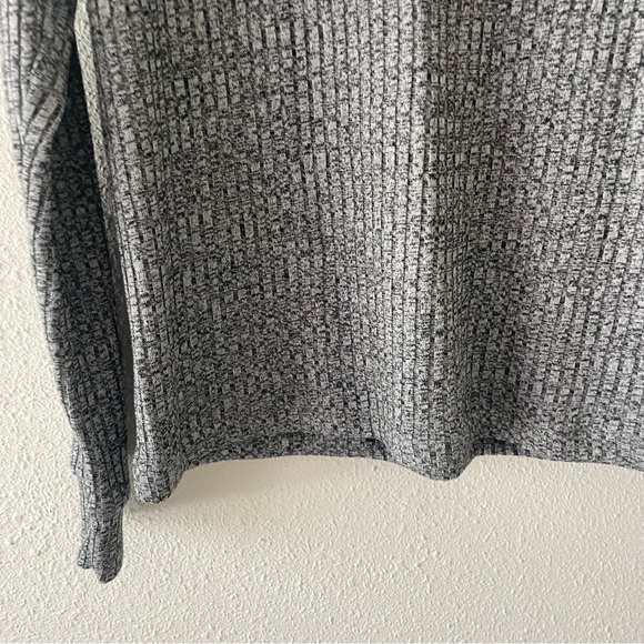 Men’s Sweater - Picture 6 of 12